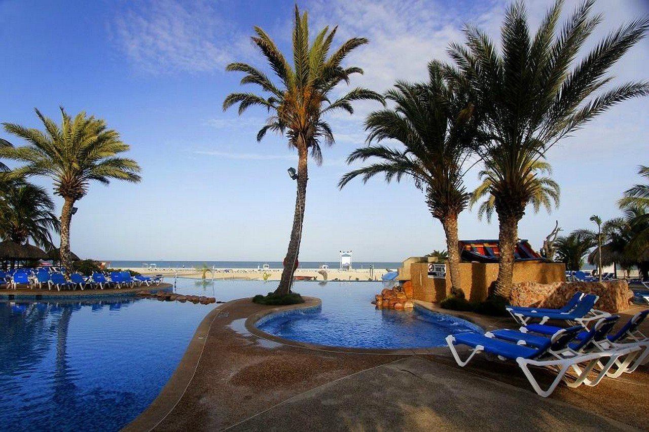 Sunsol Punta Blanca Hotel San Pedro Bagian luar foto